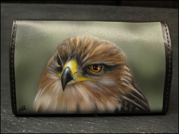 Buzzard pouch